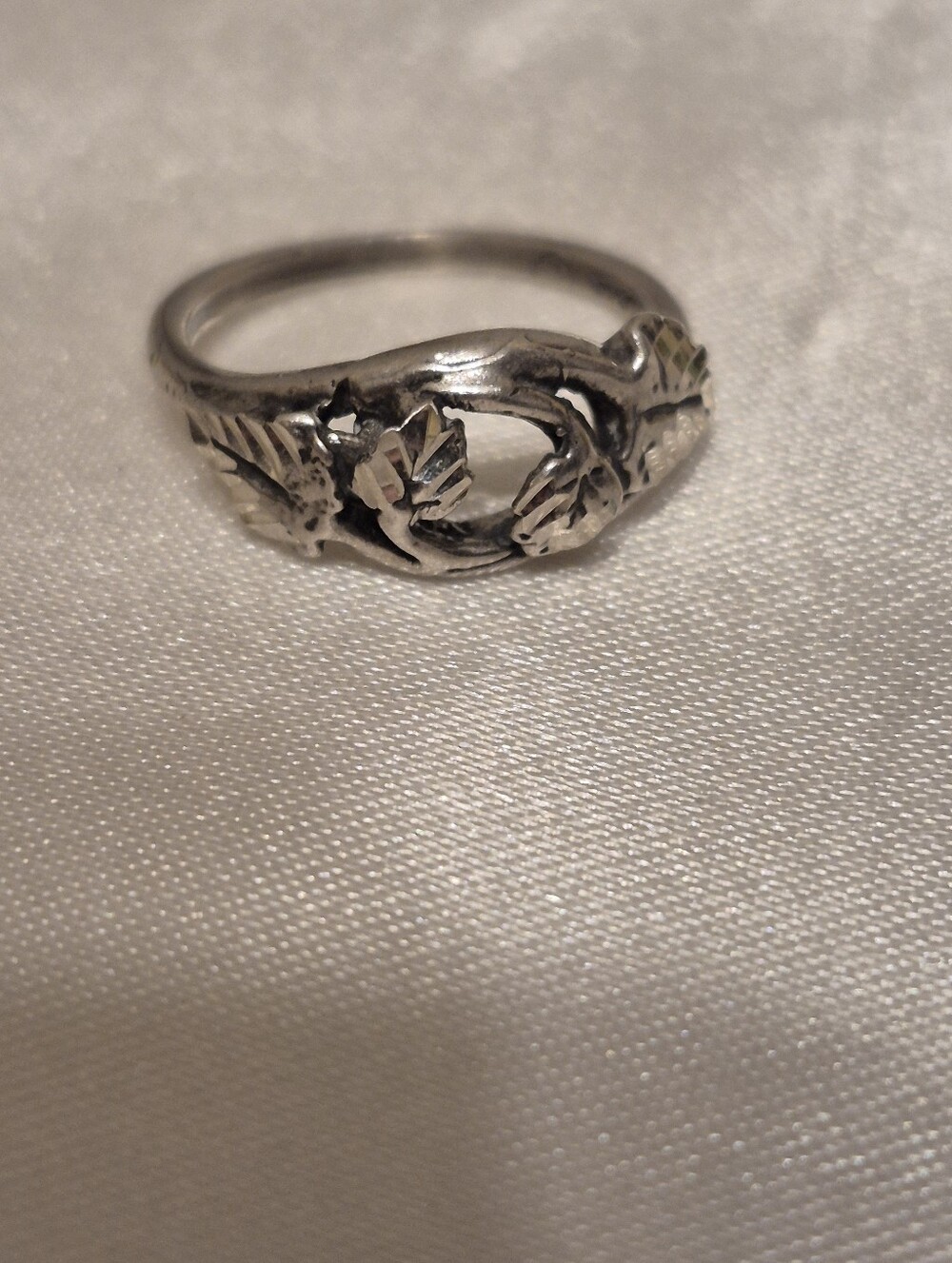 Blackhills Sterling Silver Leaf Ring